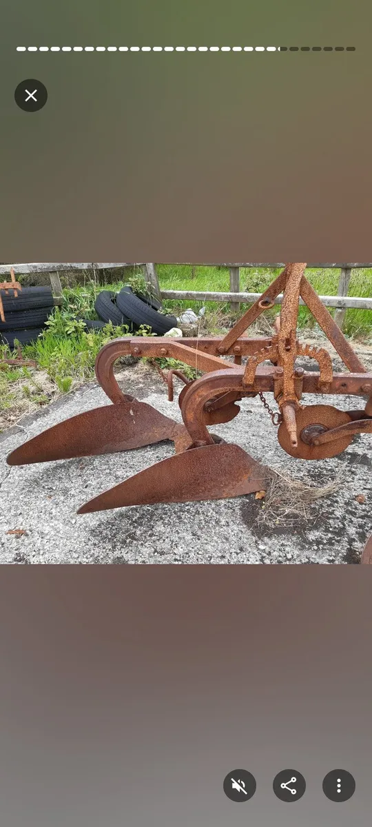 Vintage farm implements - Image 1