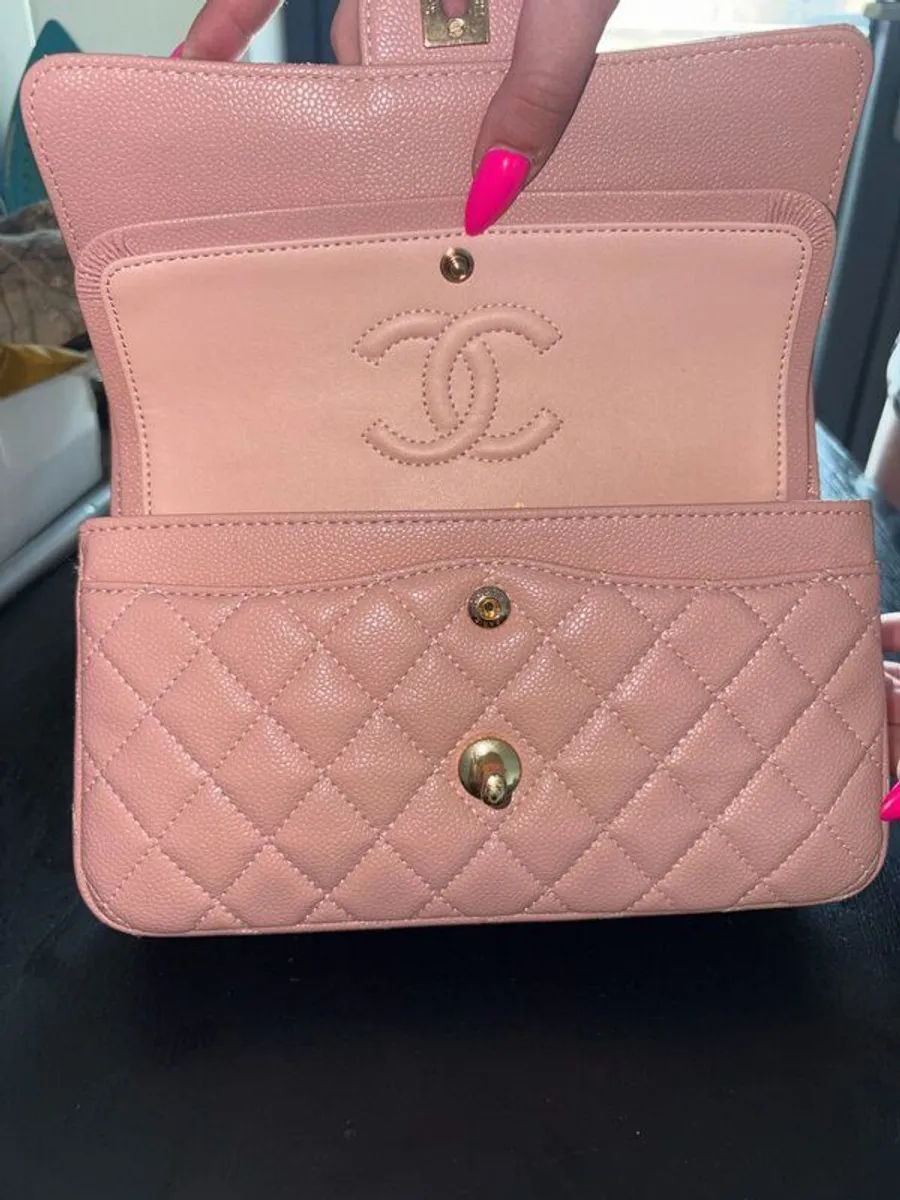 Chanel Pink Quilted Chain Shoulder Bag - Image 4