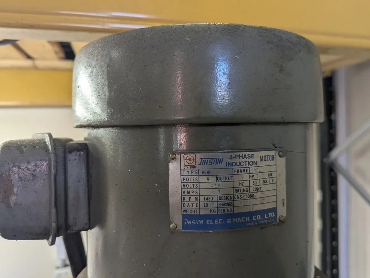 XYZ 1500 milling Machine - Image 3