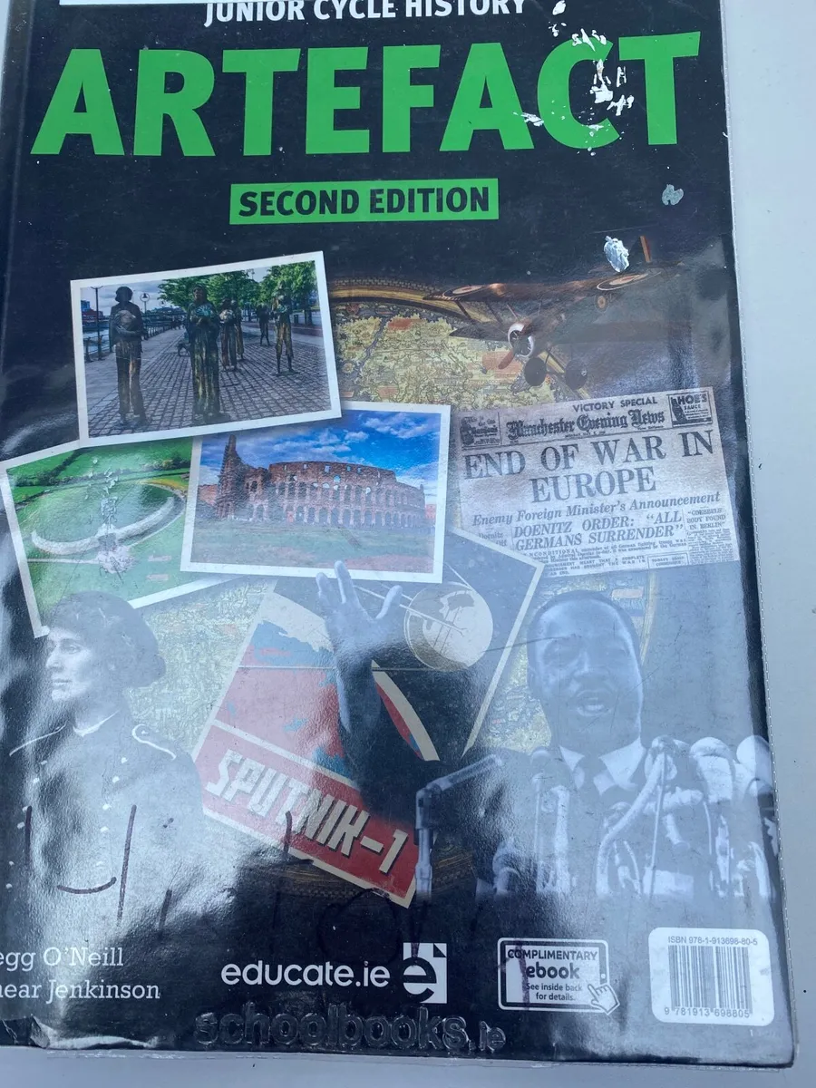 School books - Image 1