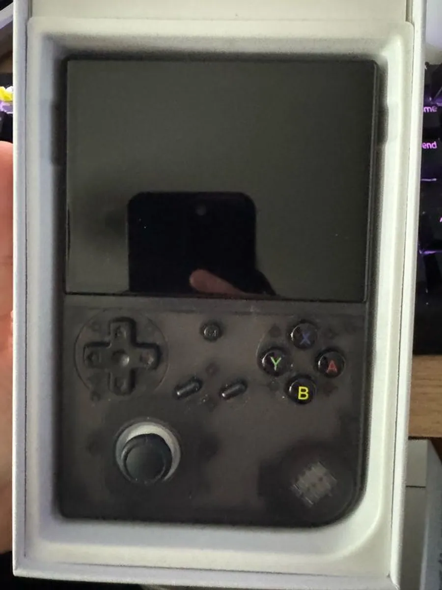 RETRO CONSOLE Game boy like retro console Ambernic RG40XXV - Image 1