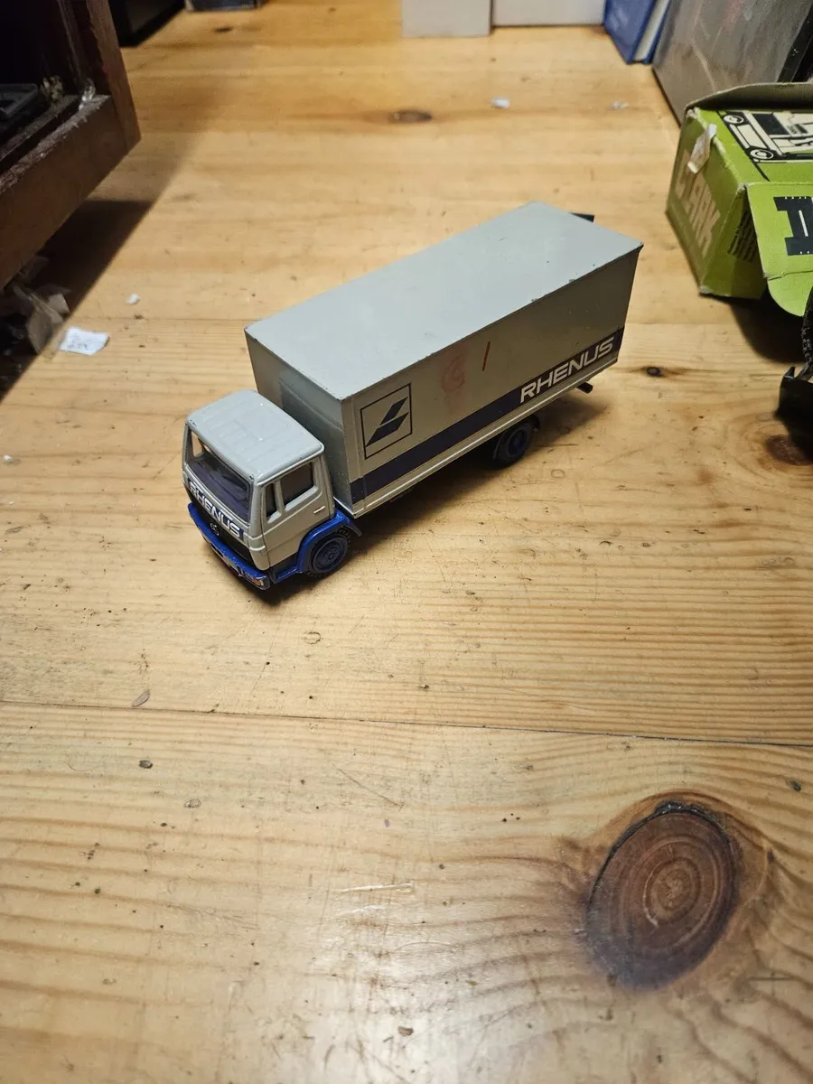 Corgi Conrad Mercedes Truck - Image 2