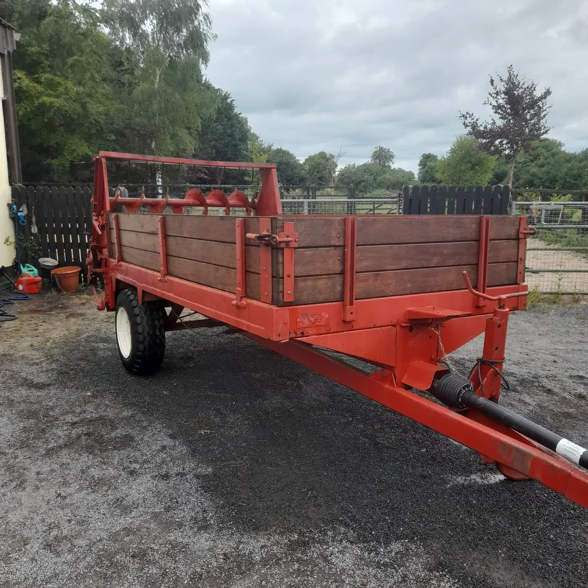 Krone muck spreader - Image 1
