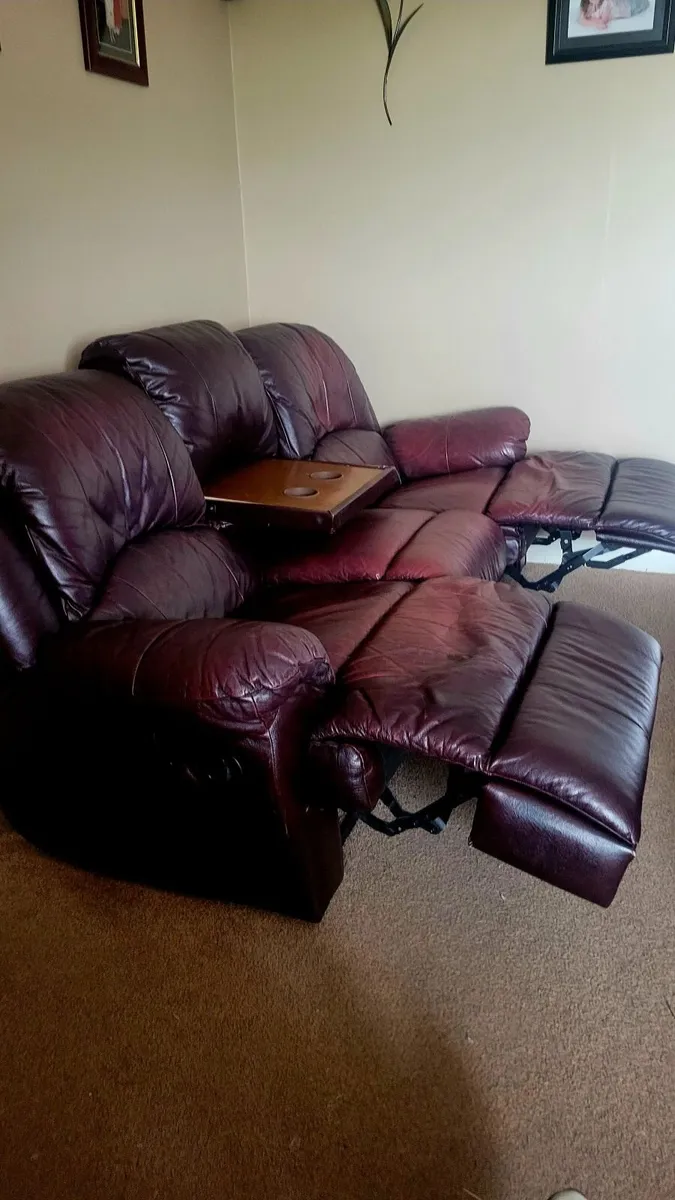 Three seater and two singles - Image 3