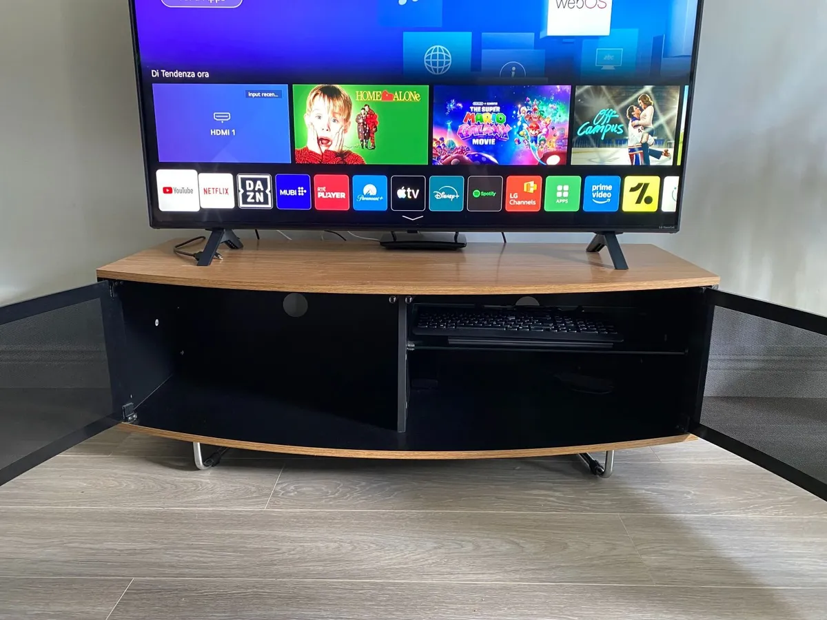 TV LG NANO CELL 50' + TV STAND - Image 2