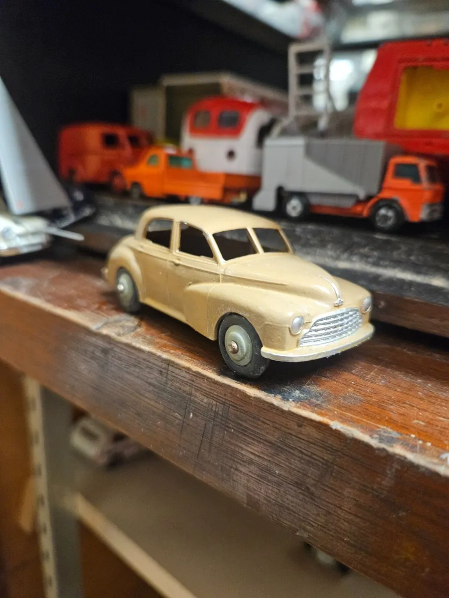 Dinky 1950's Car