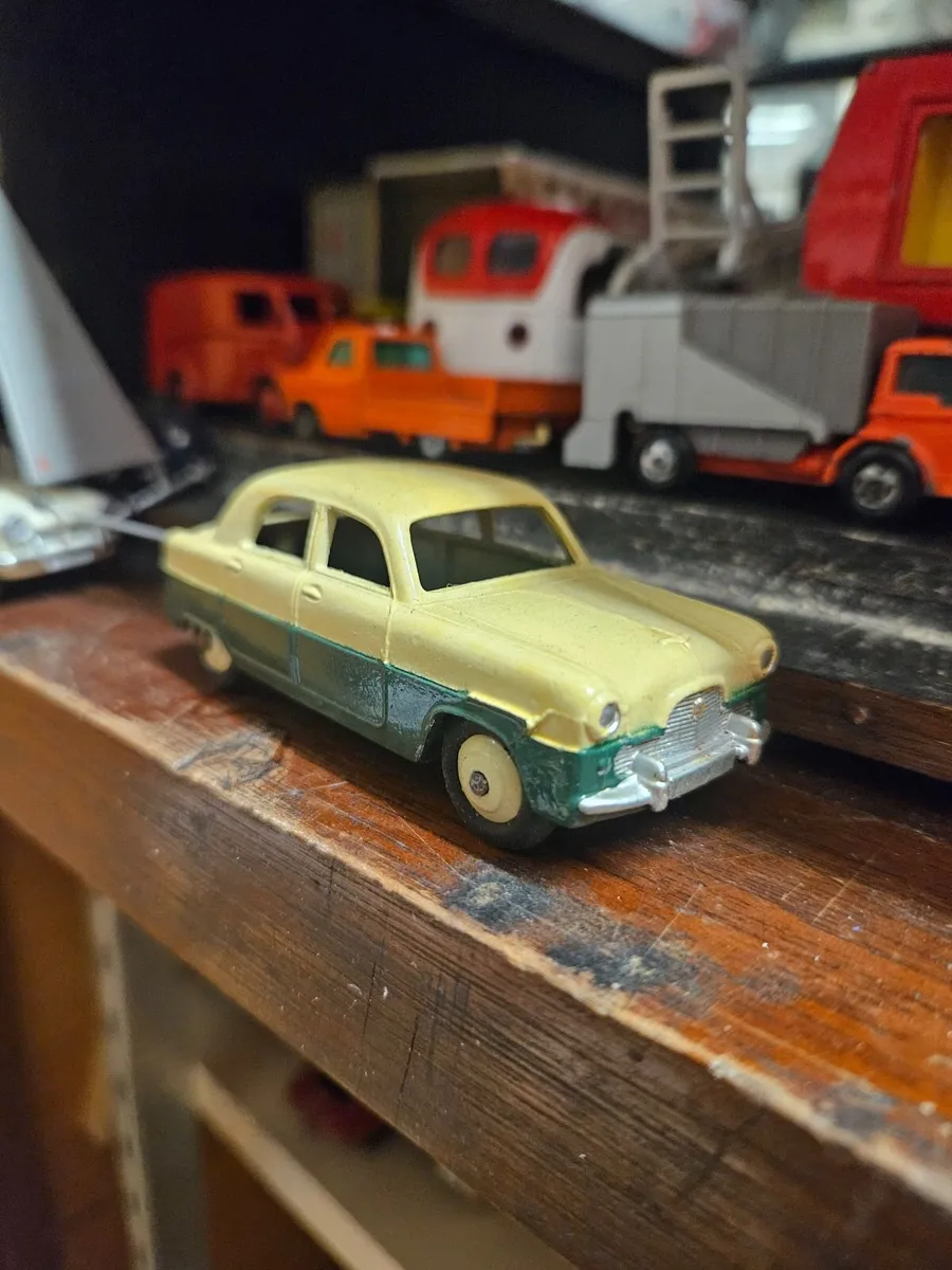 Dinky 1950's Car