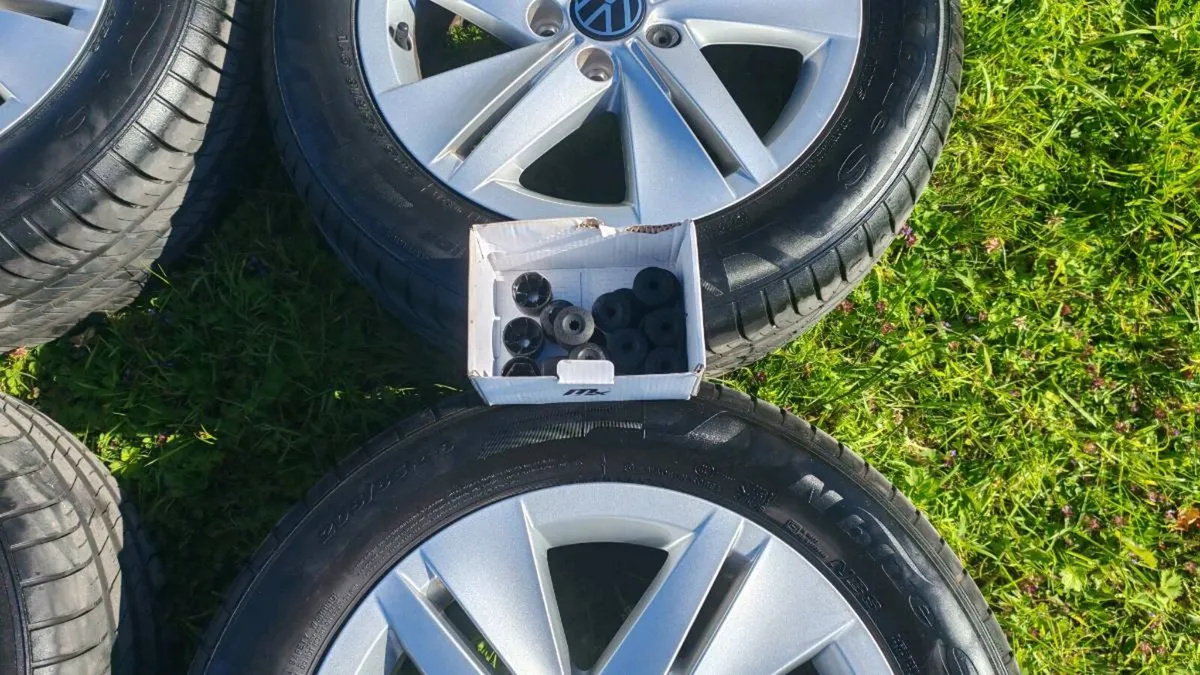 VW alloy wheels - Image 4