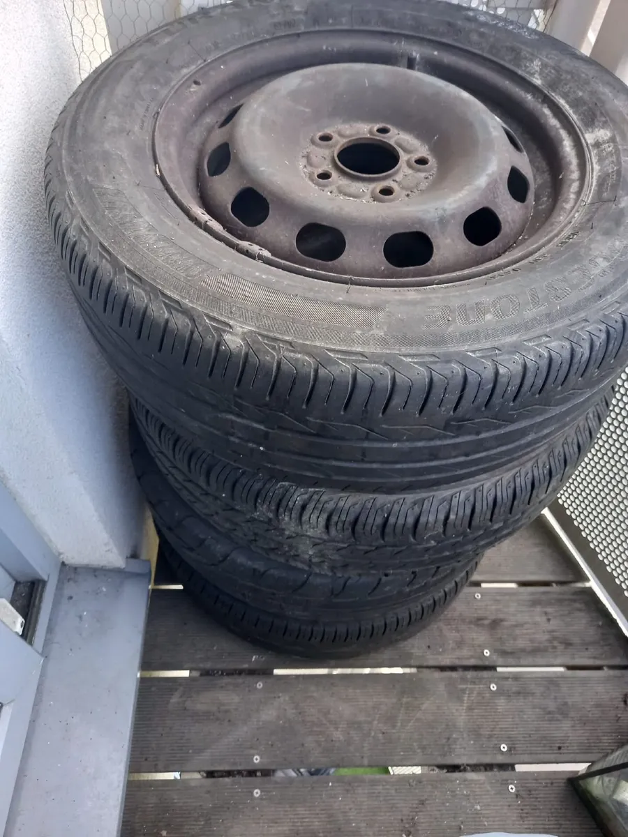 4 wheels fir ford focus - Image 3