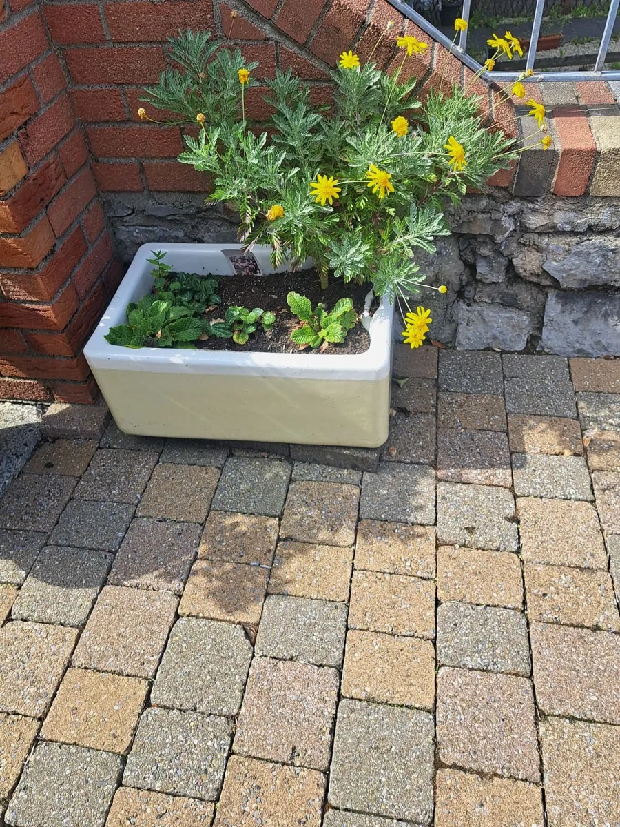 reclaimed white ceramic Belfast sink /planter - Image 1