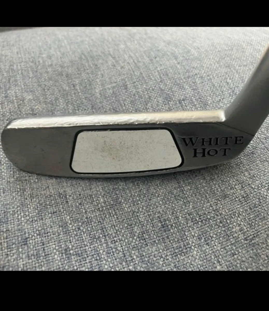 Odyssey White Hot 8 Blade napa style putter 34inch - Image 1