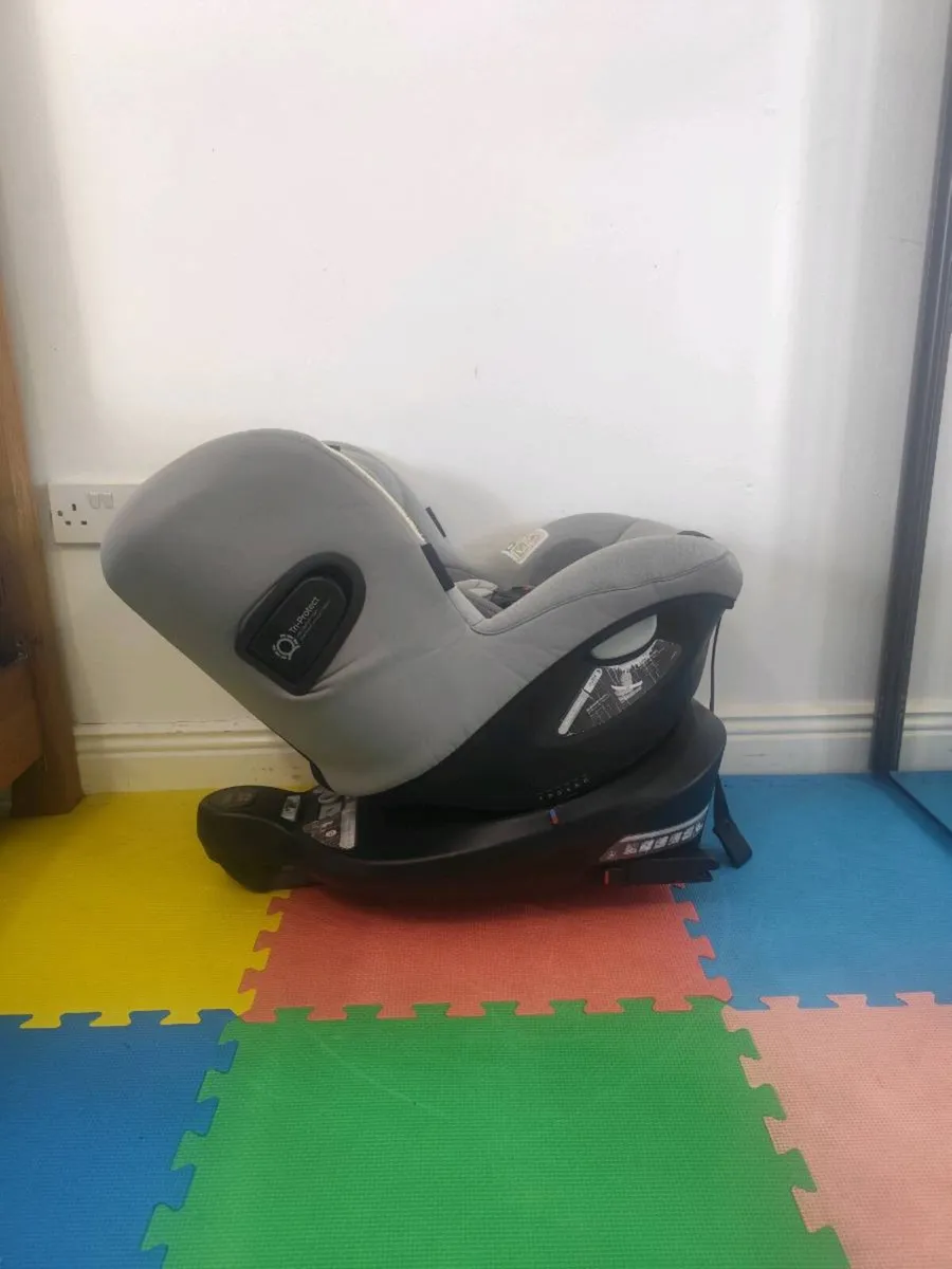 Joie i-spin 360 isofix car seat - Image 3