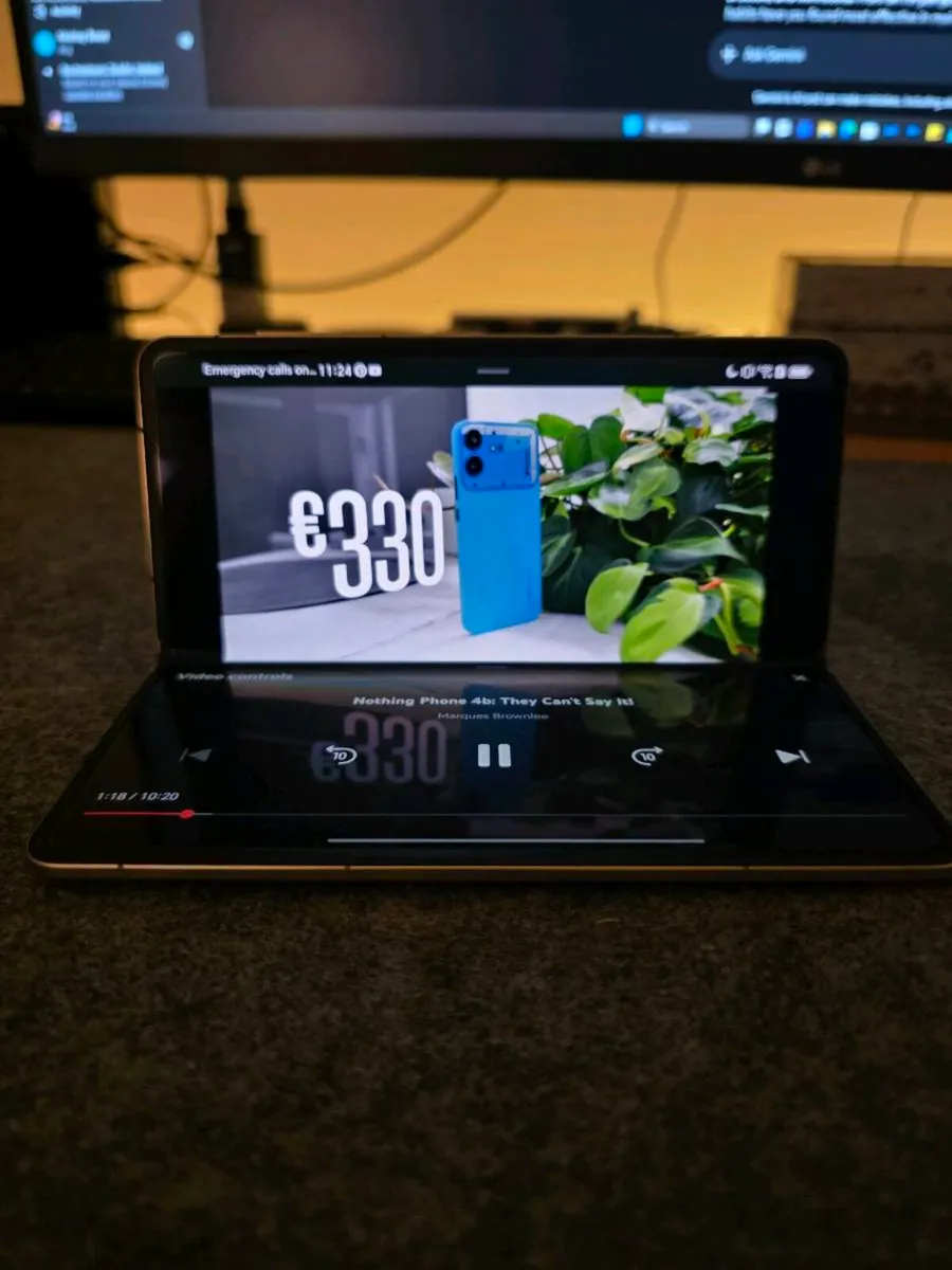 Honor Magic V5 foldable - Image 3