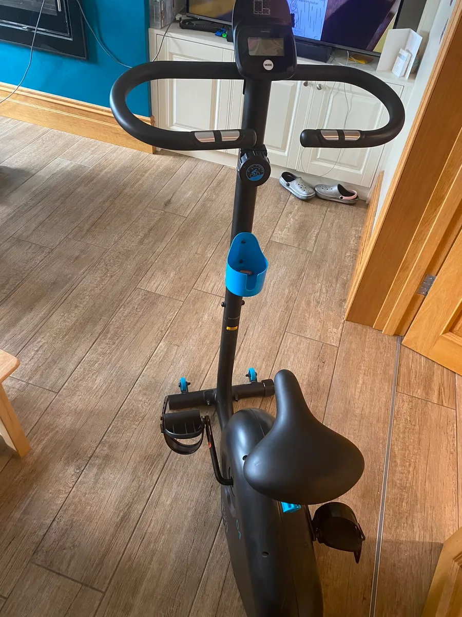 Exercise bike - Image 1