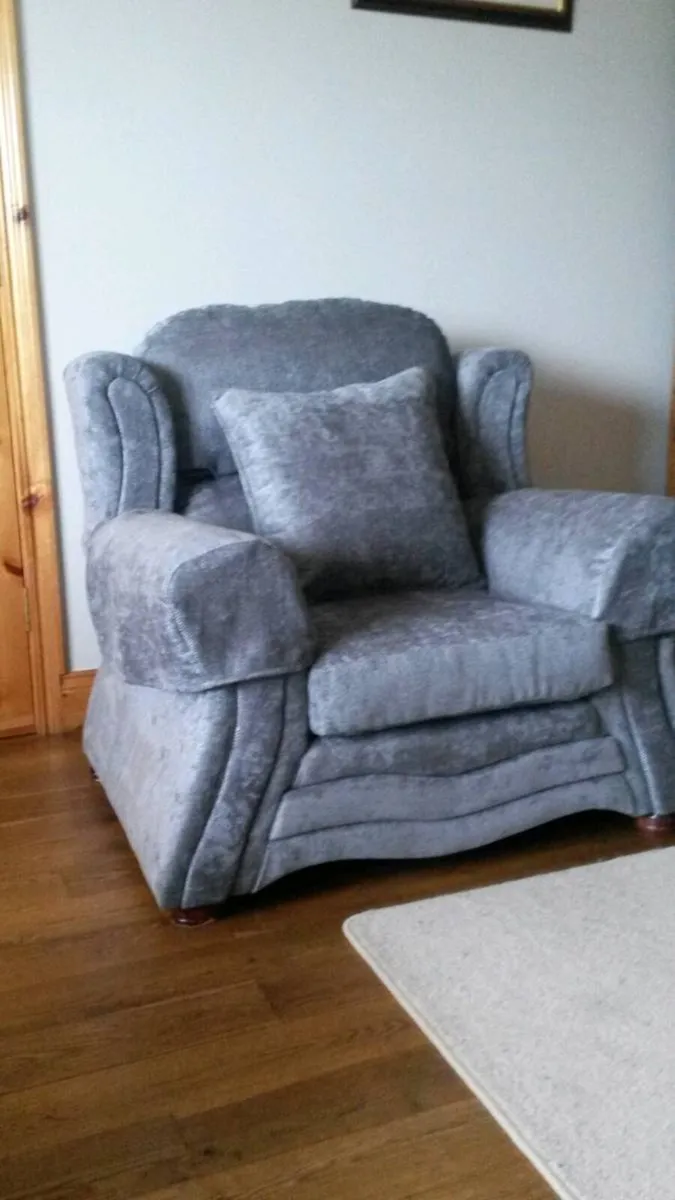 Furniture - Image 3