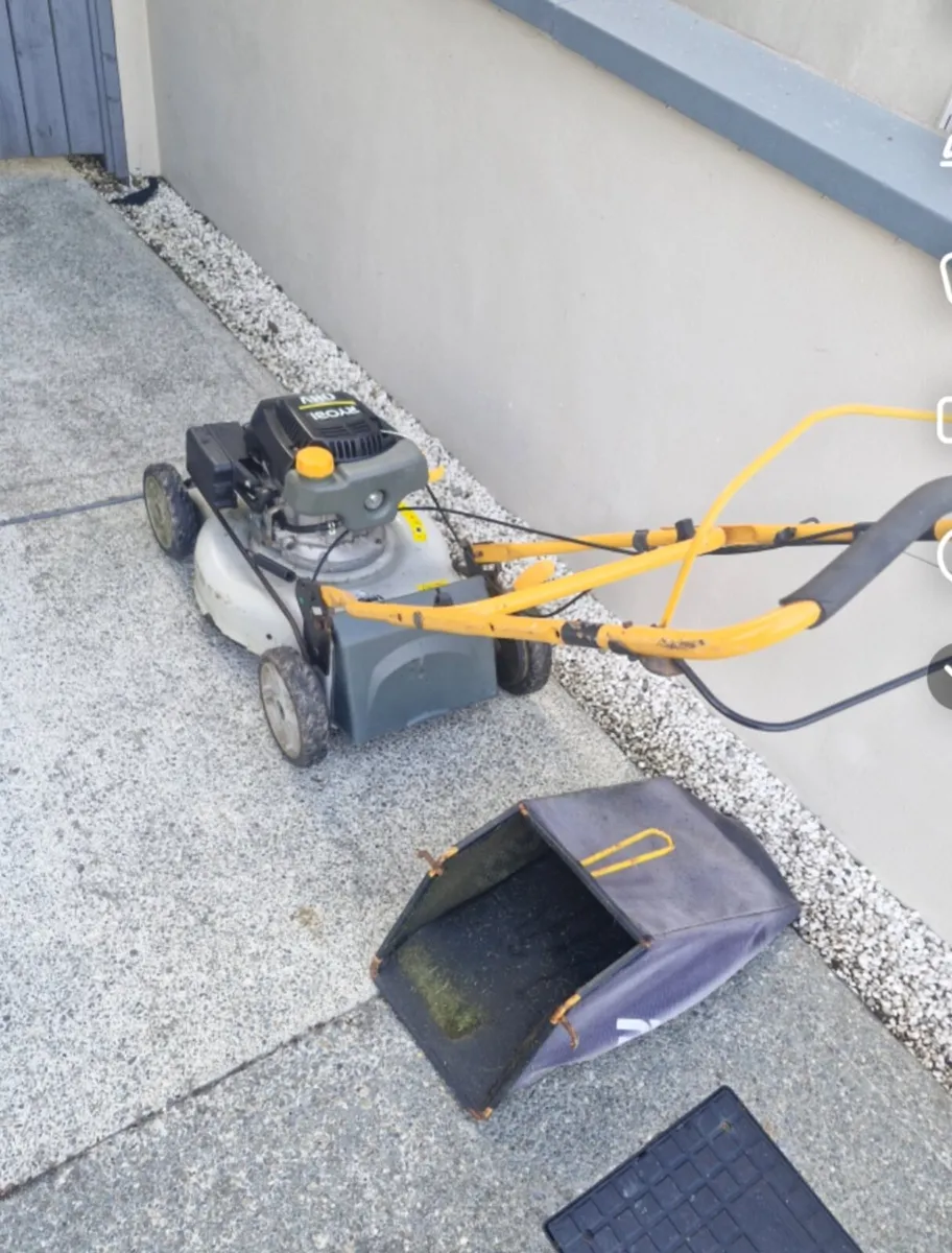 Lawnmower for sale - Image 1