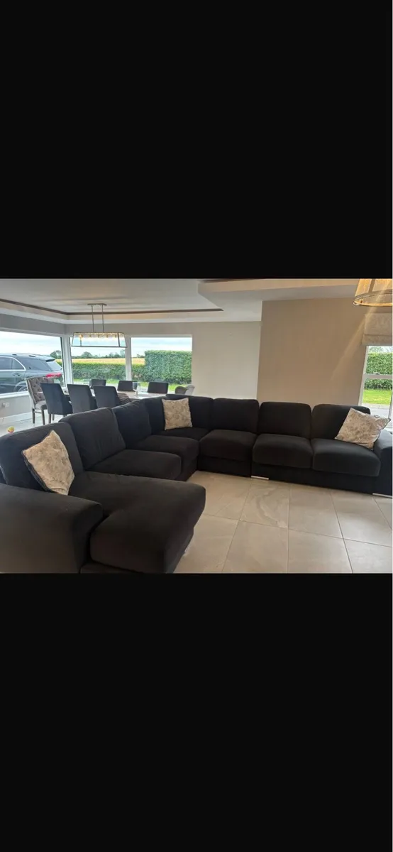 Couch - Image 1