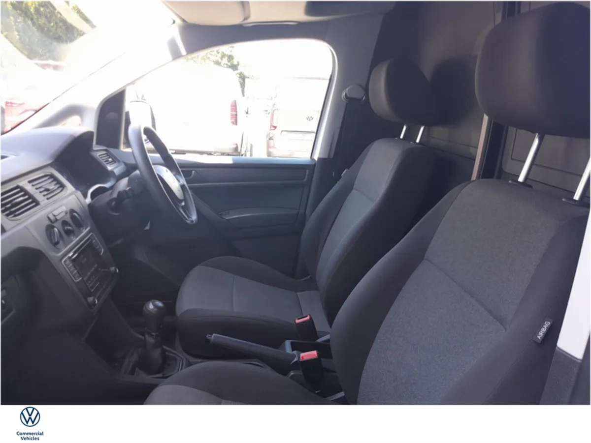 Volkswagen Caddy TDI 102HP MANUAL 5SPEED 5DR - Image 4