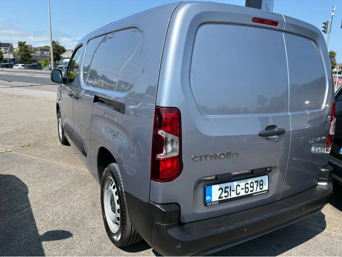 Citroen Berlingo ENTERPRISE BLUEHDI LWB 100 1.0 - Image 3