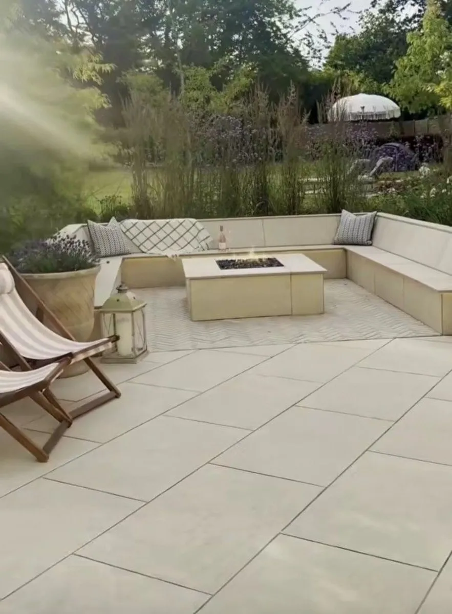 Garden patios and patio areas