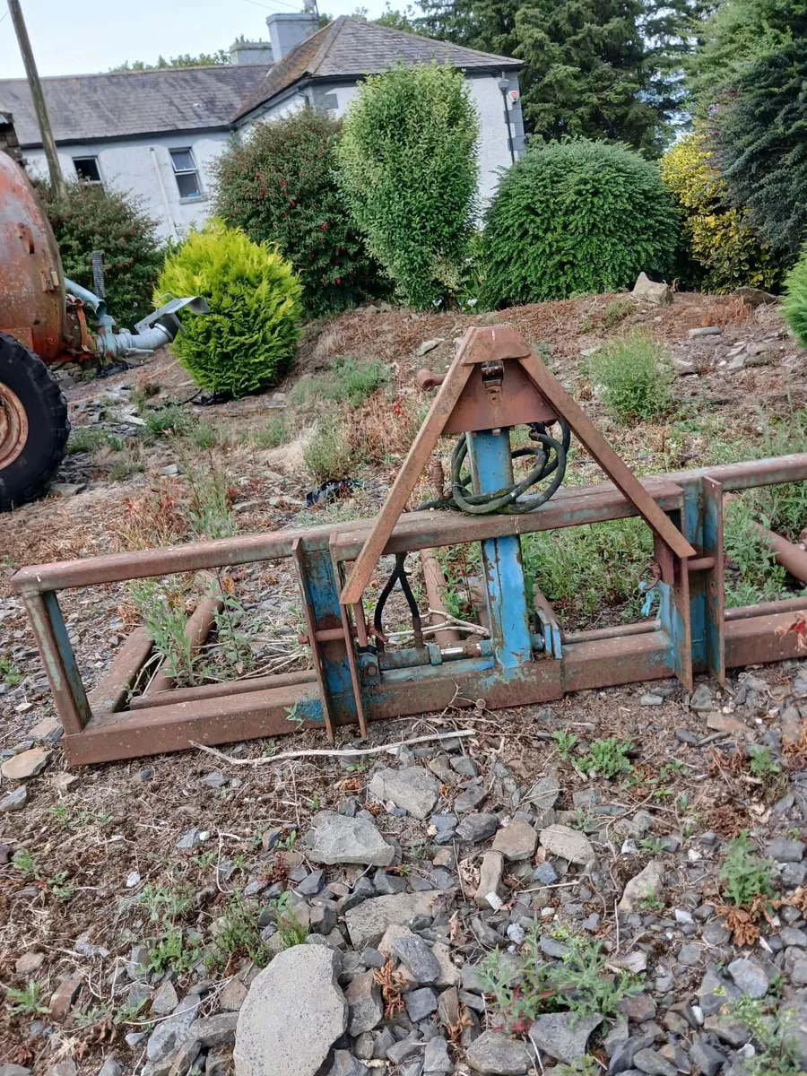 Bale handler - Image 2