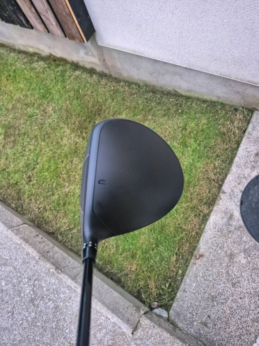 MINT COBRA ADAPT MAX K DRIVER 9 DEGREE STIFF - Image 3