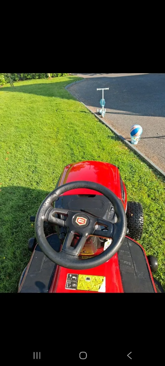 2016 Craftsman Ride-On Lawnmower – 38" Deck - Image 4