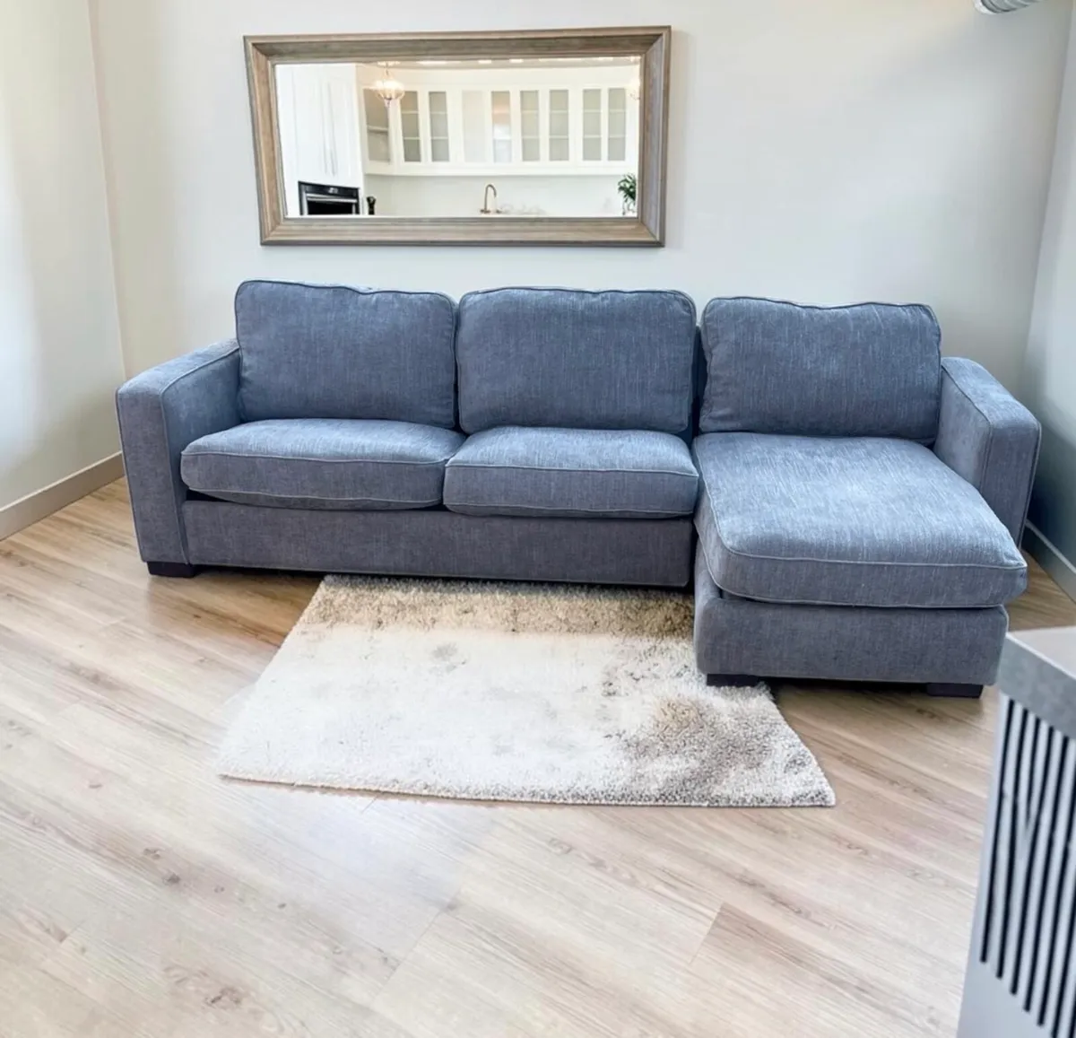 Large Ez living corner sofa - Image 1