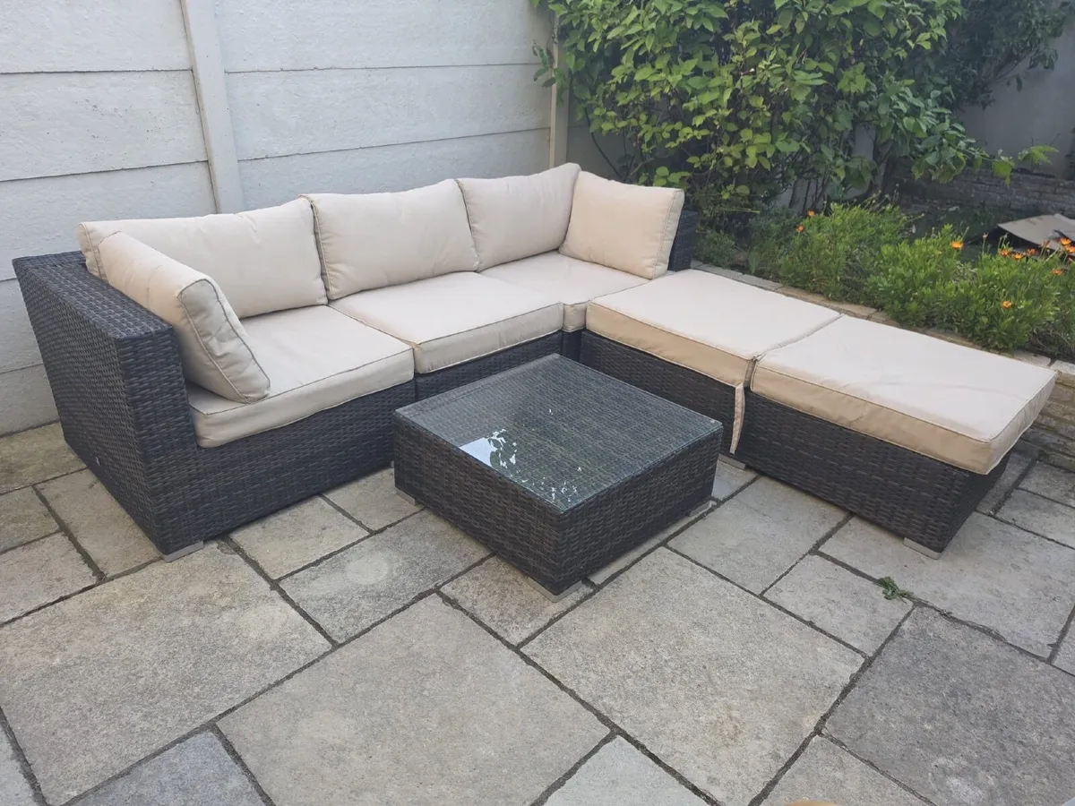 Rattan garden furniture - Image 2