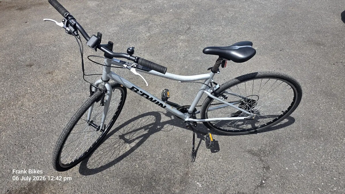 B'Twin Riverside  Hybrid Bike – 28" Wheels - Image 1
