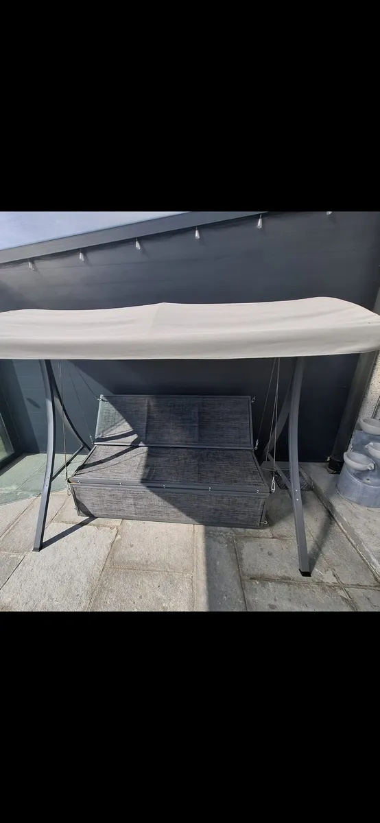 Swing Chair - Image 4