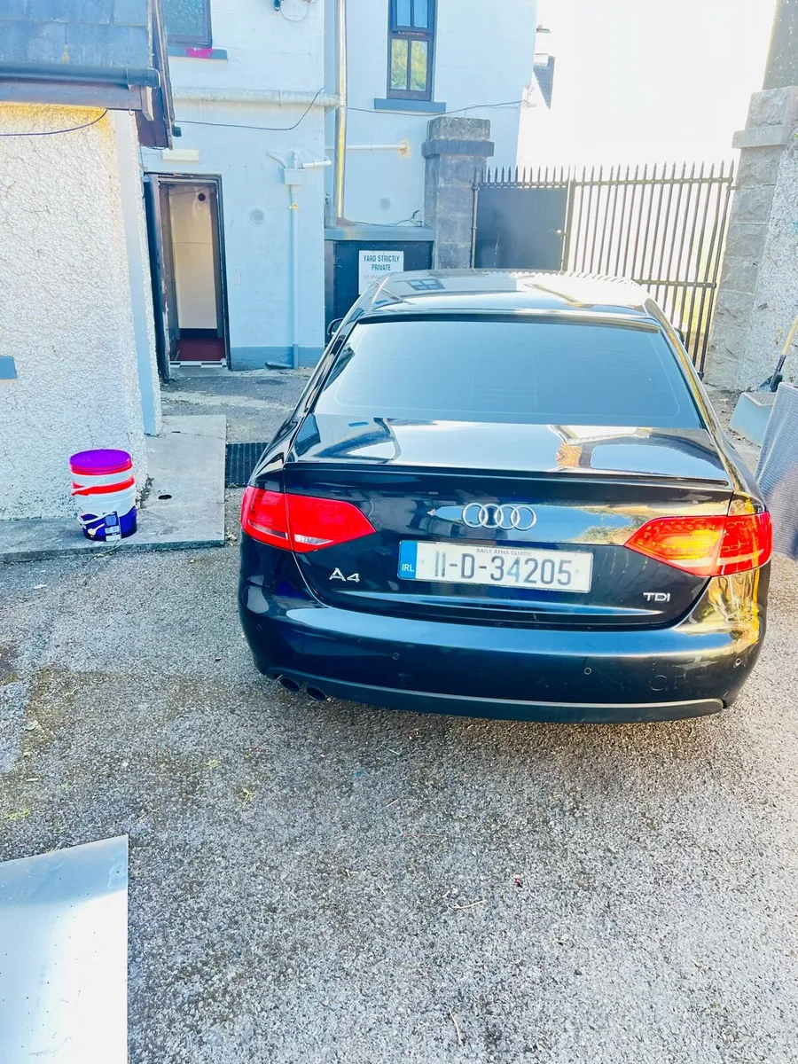 Car - Image 2