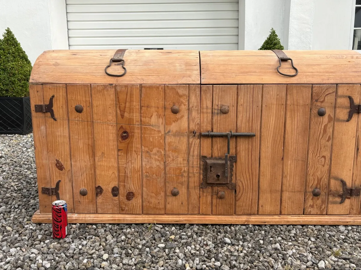 Trunk - Image 2