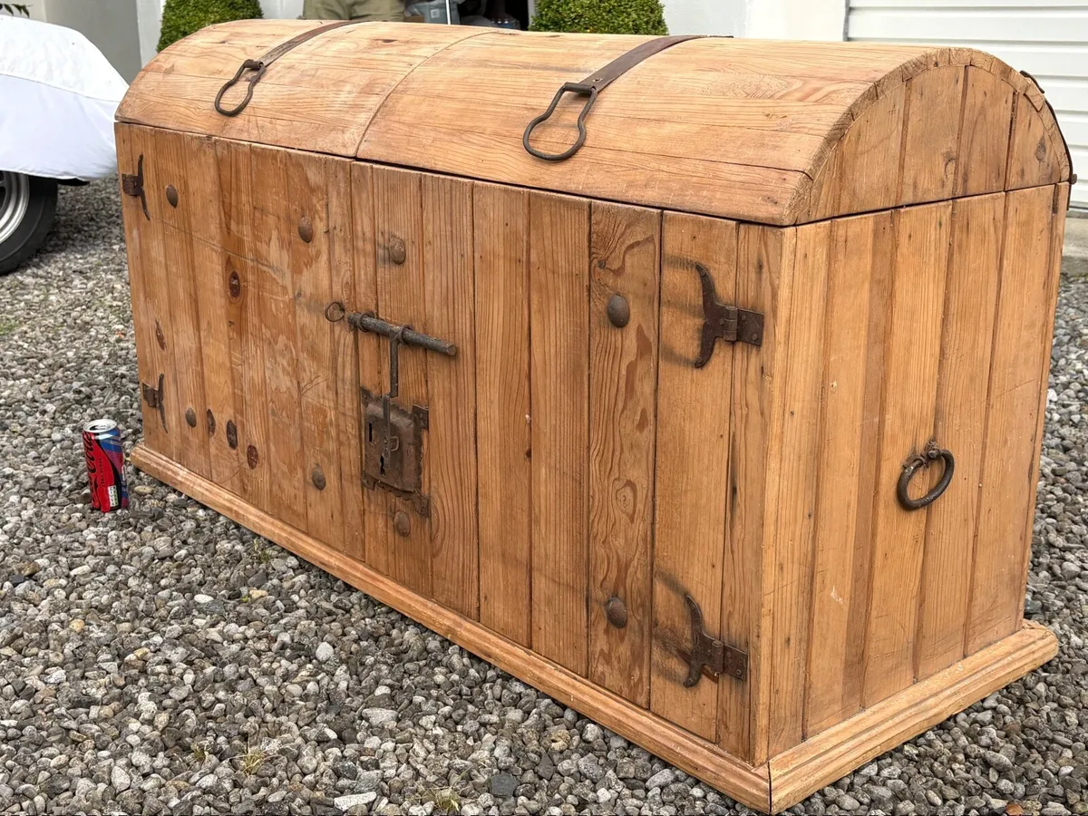 Trunk - Image 3
