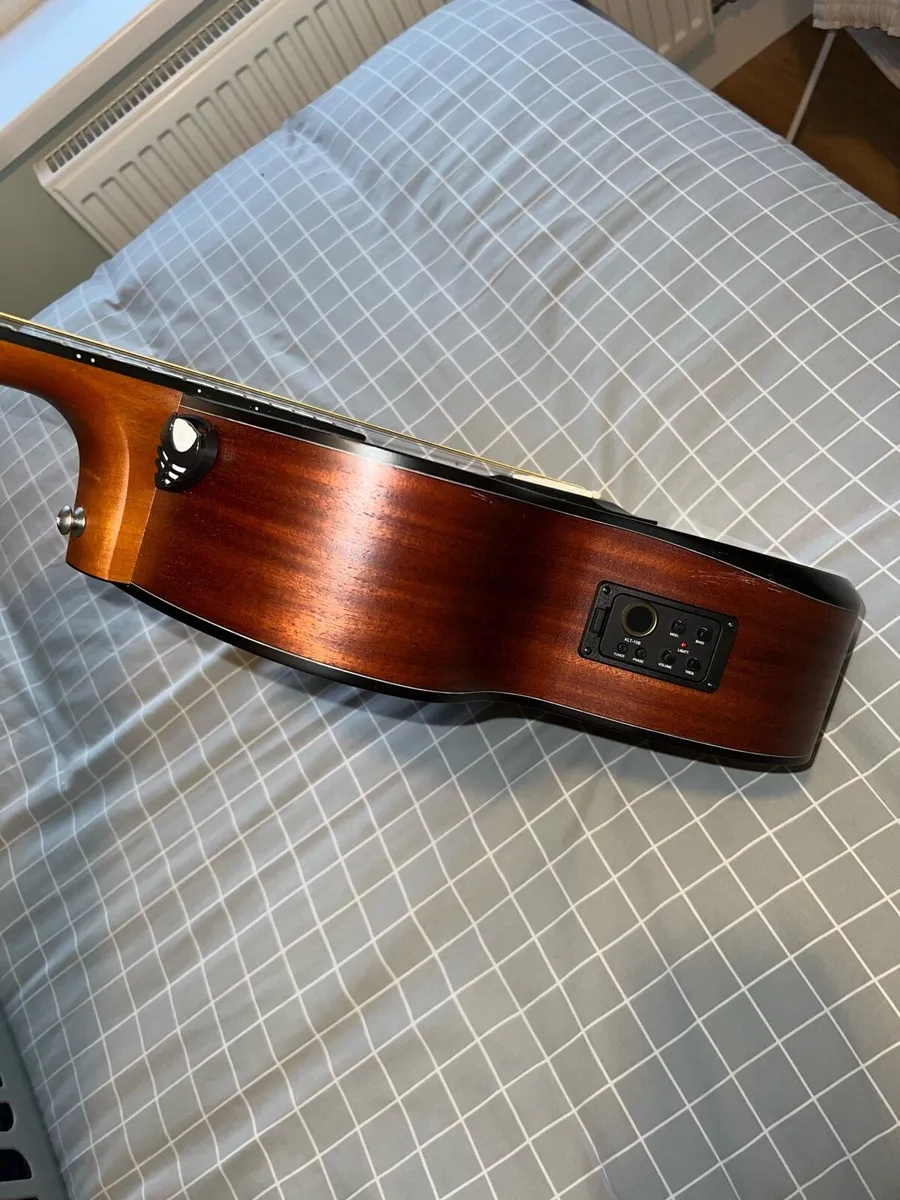 Acoustic Guitar - Image 3