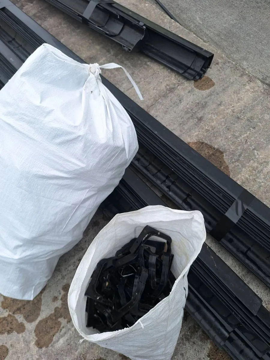 Used guttering - Image 3