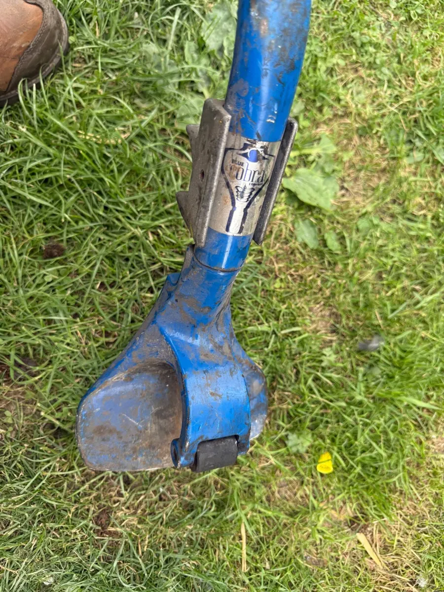 Truck tyre remover - Image 3