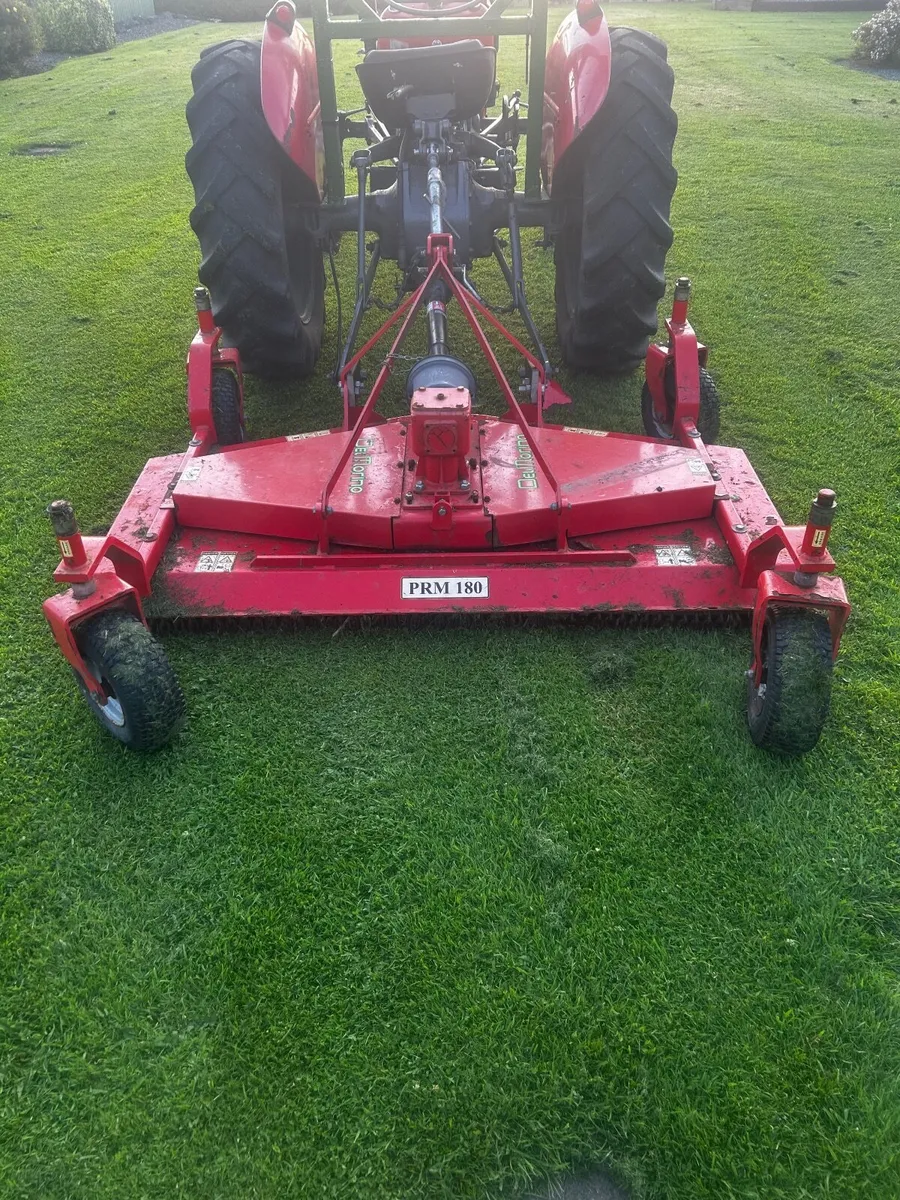 Finishing mower - Image 1