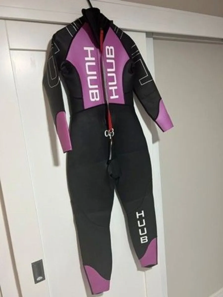 LADIES WETSUIT SMALL - Image 2