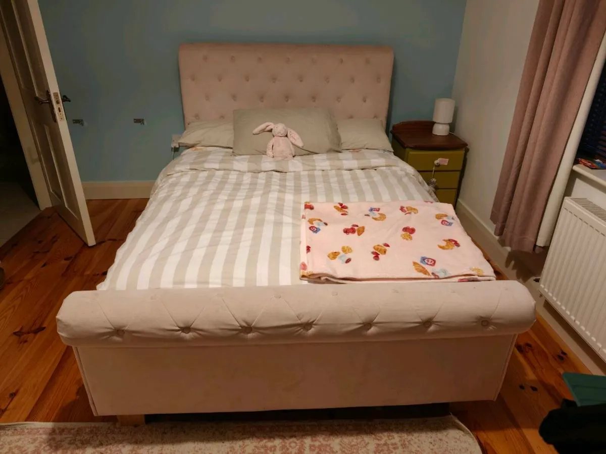 Blush pink DOUBLE BED - Image 1