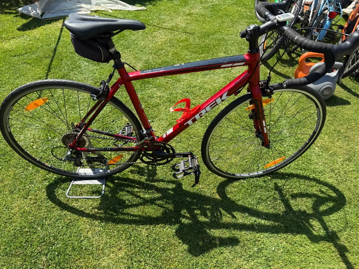 Selection of bikes - Image 3