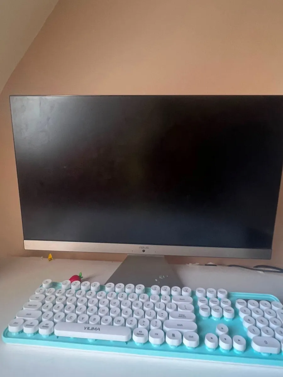 Computer - Image 1