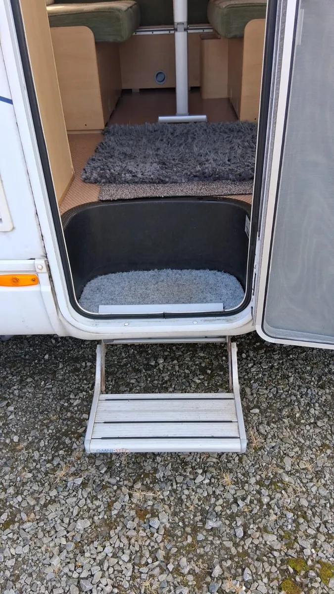 Camper van - Image 3