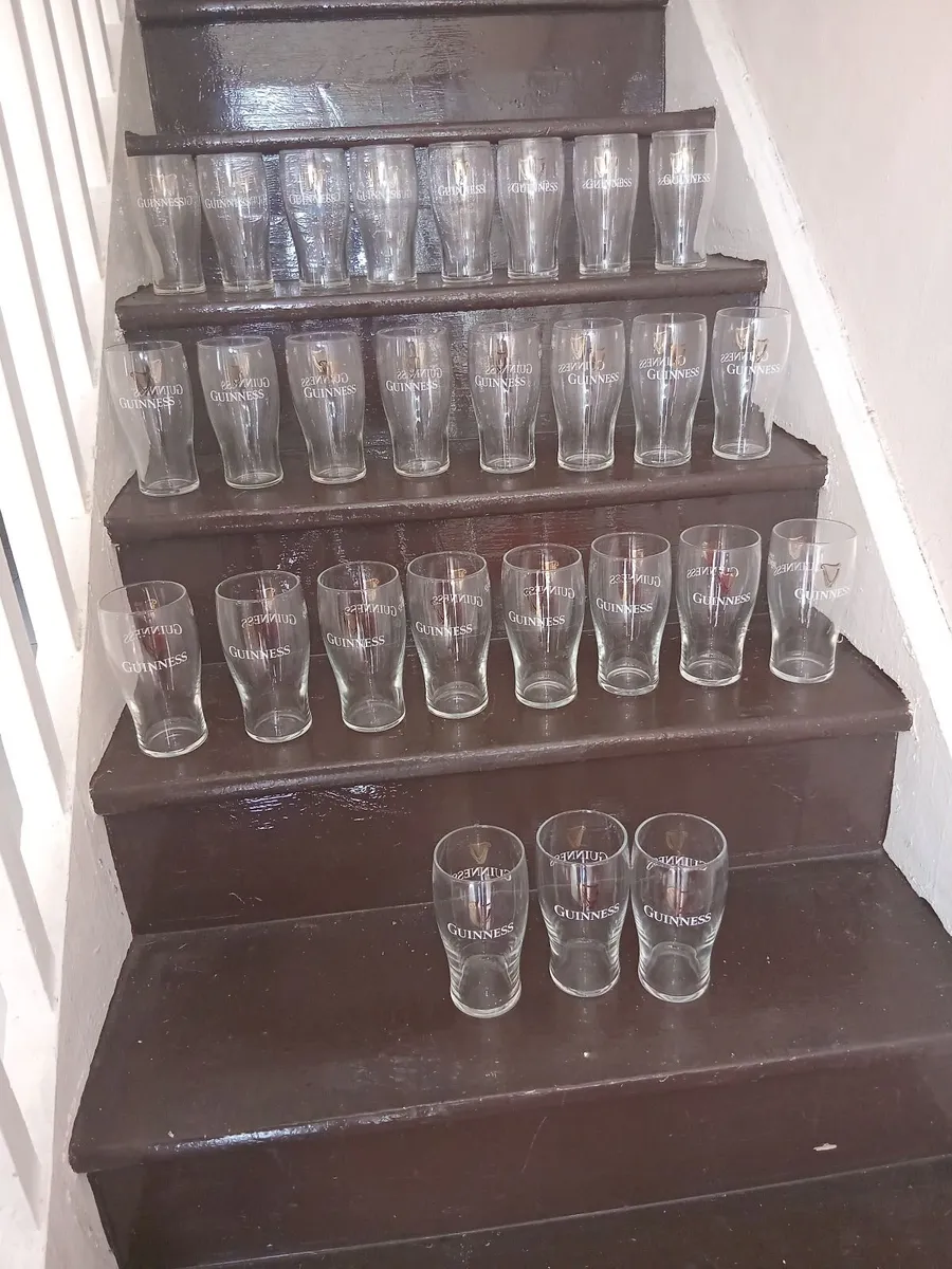 27 GUINNESS PINT GLASSES