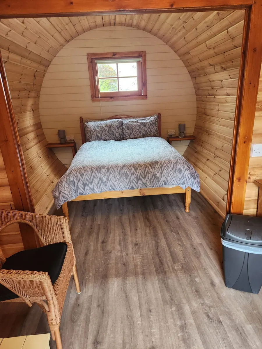 Glamping pods Home Office - Image 1