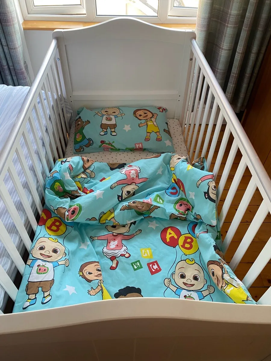 Cot - Image 1