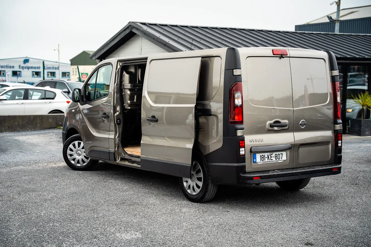 2018 Nissan NV300 - Image 4