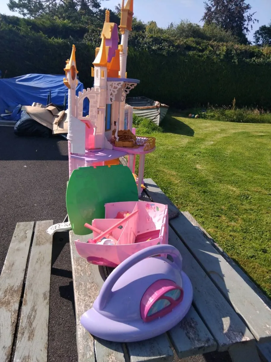 Toy castle - Image 2