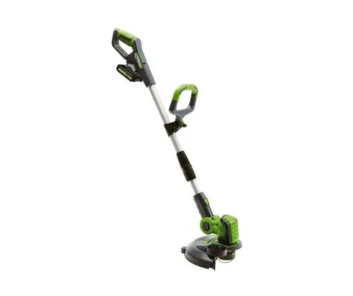 Battery Powered Garden Tools - Cordless Strimmer