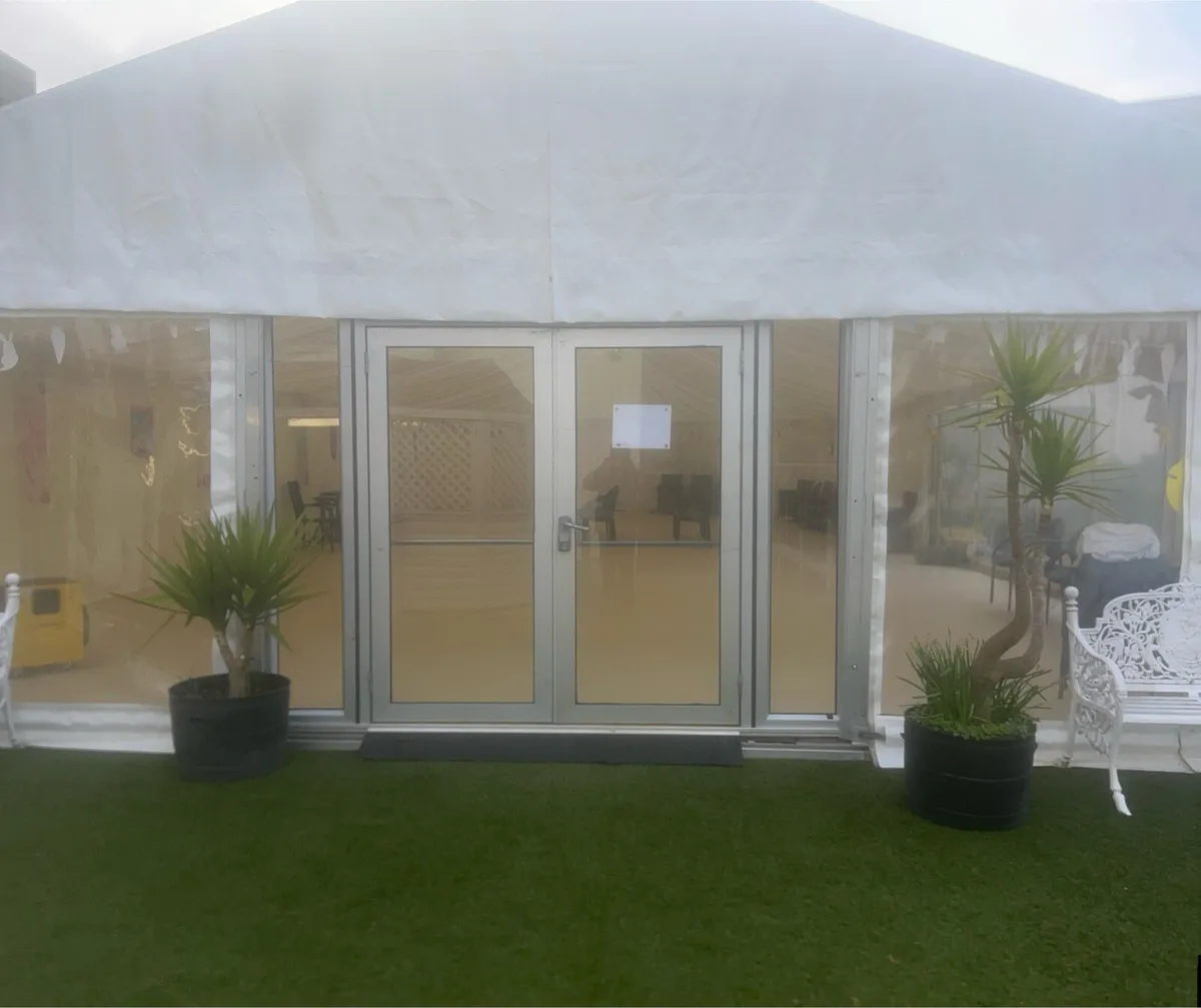 Marquee doors - Image 1